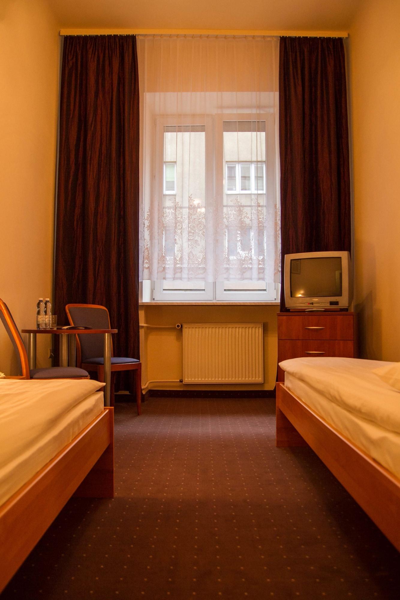 Hotel Mazowiecki Wow Varsavia Esterno foto